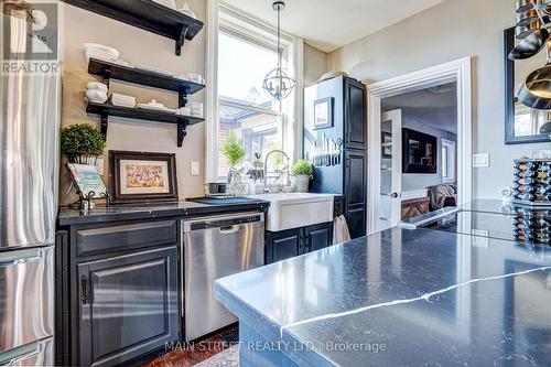 126 King Street, Kawartha Lakes, ON - Indoor Photo Showing Kitchen