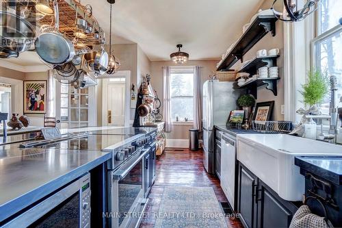 126 King Street, Kawartha Lakes, ON - Indoor Photo Showing Kitchen