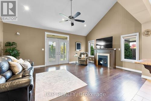 5803 Fiddlehead Lane, Niagara Falls, ON - Indoor Photo Showing Living Room With Fireplace