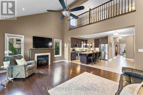 5803 Fiddlehead Lane, Niagara Falls, ON - Indoor Photo Showing Living Room With Fireplace