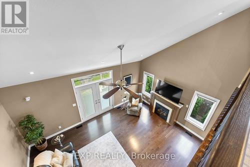 5803 Fiddlehead Lane, Niagara Falls, ON - Indoor Photo Showing Other Room