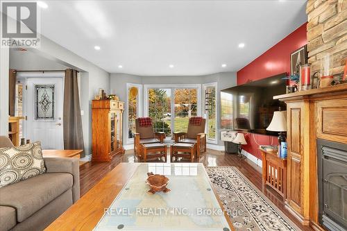 4821 Sherkston Road, Port Colborne, ON - Indoor Photo Showing Living Room With Fireplace