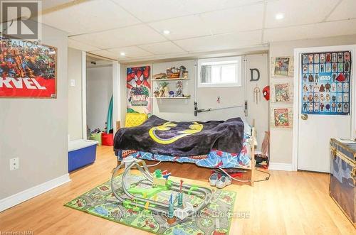 6175 Barker Street, Niagara Falls, ON - Indoor Photo Showing Other Room