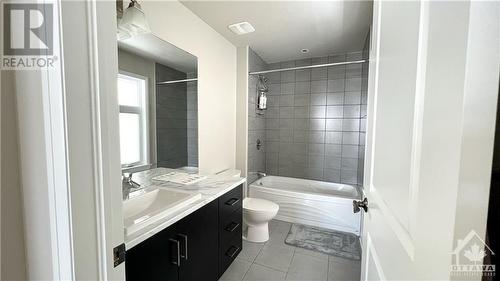 505 Breccia Heights, Ottawa, ON - Indoor Photo Showing Bathroom