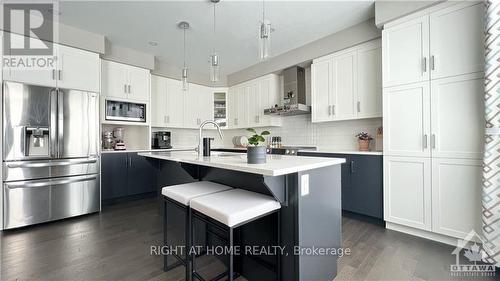 505 Breccia Heights, Ottawa, ON - Indoor Photo Showing Kitchen With Upgraded Kitchen