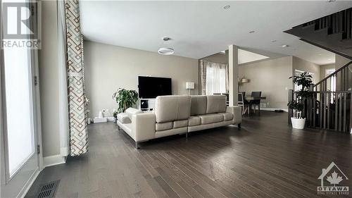 505 Breccia Heights, Ottawa, ON - Indoor Photo Showing Other Room