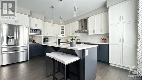 505 Breccia Heights, Ottawa, ON - Indoor Photo Showing Kitchen With Upgraded Kitchen