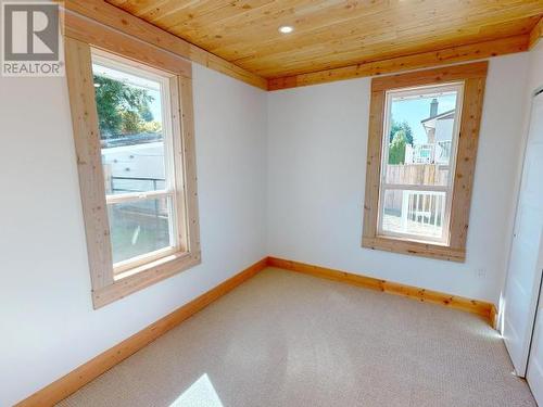 4608 Redonda Ave, Powell River, BC - Indoor Photo Showing Other Room