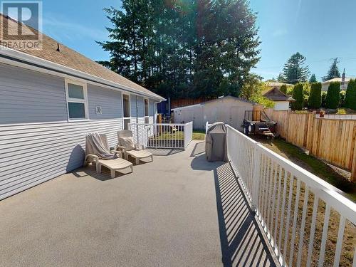 4608 Redonda Ave, Powell River, BC - Outdoor