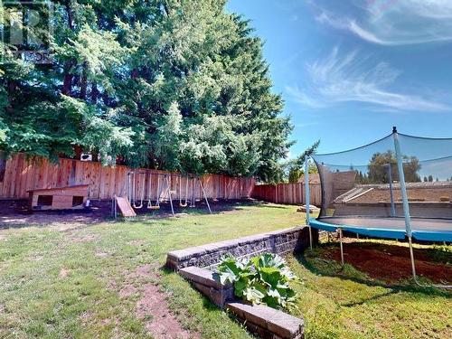 4608 Redonda Ave, Powell River, BC - Outdoor