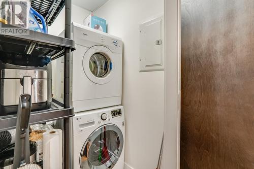 2040 Springfield Road Unit# 410, Kelowna, BC - Indoor Photo Showing Laundry Room