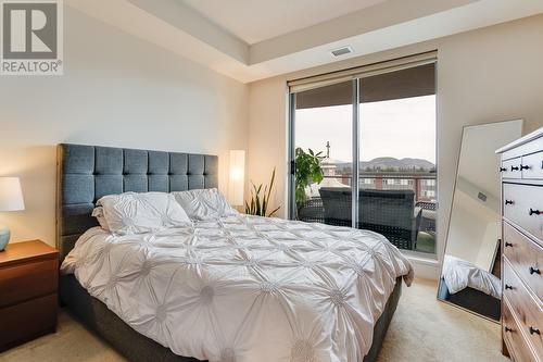 2040 Springfield Road Unit# 410, Kelowna, BC - Indoor Photo Showing Bedroom