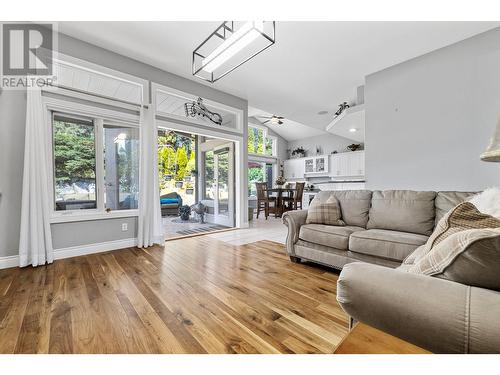 3945 Gallaghers Circle, Kelowna, BC - Indoor Photo Showing Living Room