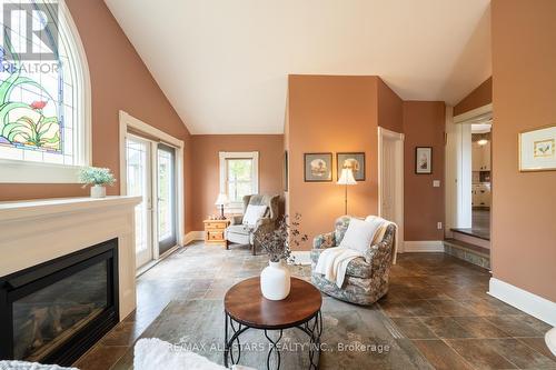 28 O'Brien Avenue, Whitchurch-Stouffville, ON - Indoor Photo Showing Living Room With Fireplace