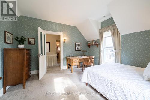 28 O'Brien Avenue, Whitchurch-Stouffville, ON - Indoor Photo Showing Bedroom