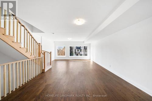 33 Persica Street, Richmond Hill, ON - Indoor Photo Showing Other Room