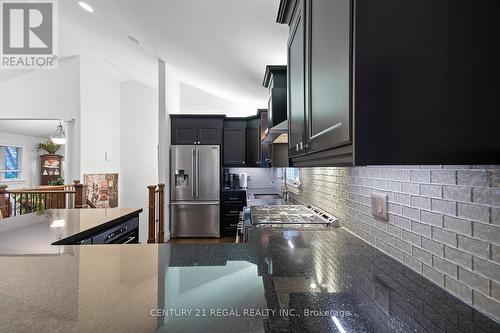 27 Forfar Street W, Haldimand, ON - Indoor Photo Showing Kitchen