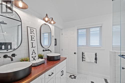 27 Forfar Street W, Haldimand, ON - Indoor Photo Showing Bathroom