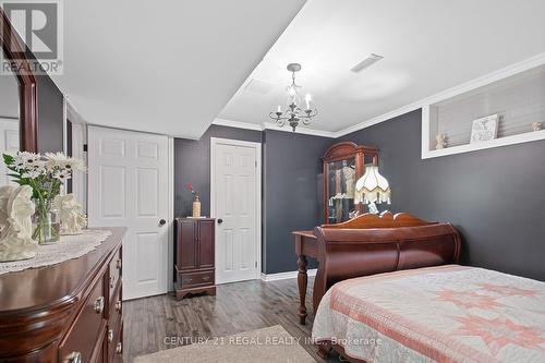 27 Forfar Street W, Haldimand, ON - Indoor Photo Showing Bedroom