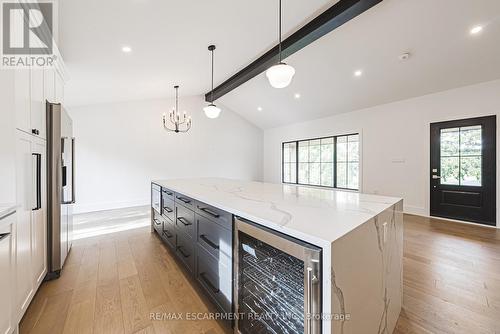 3111 Cemetery Road, Hamilton, ON - Indoor Photo Showing Kitchen