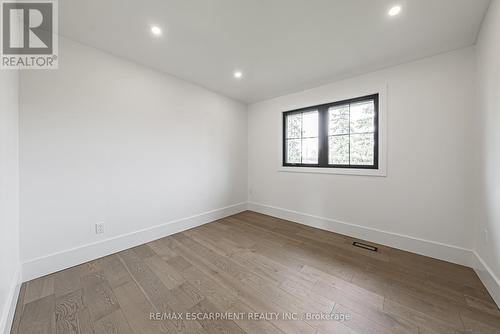 3111 Cemetery Road, Hamilton, ON - Indoor Photo Showing Other Room