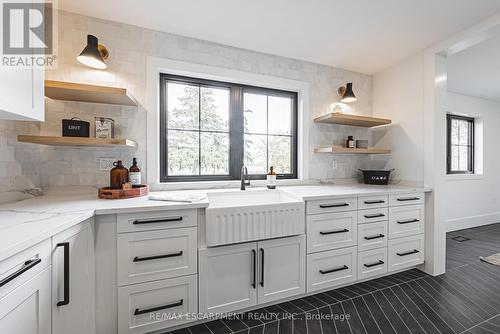 3111 Cemetery Road, Hamilton, ON - Indoor Photo Showing Kitchen