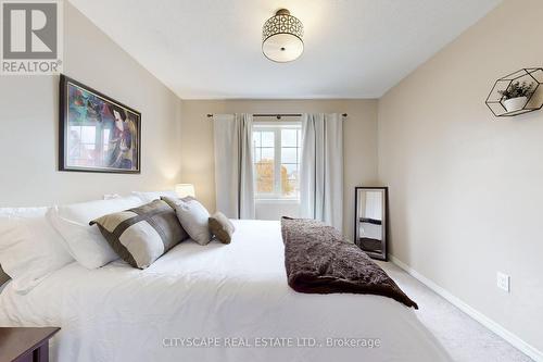 397 Bussel Crescent, Milton, ON - Indoor Photo Showing Bedroom