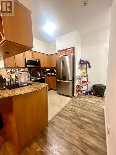 2610 - 4080 Living Arts Drive, Mississauga, ON - Indoor Photo Showing Kitchen