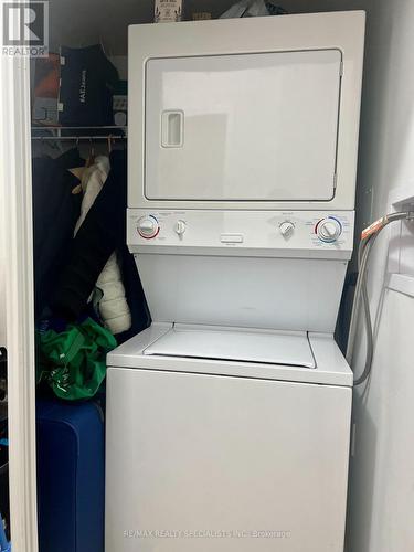 2610 - 4080 Living Arts Drive, Mississauga, ON - Indoor Photo Showing Laundry Room