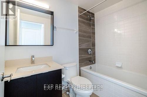 1707 - 4675 Metcalfe Avenue, Mississauga, ON - Indoor Photo Showing Bathroom