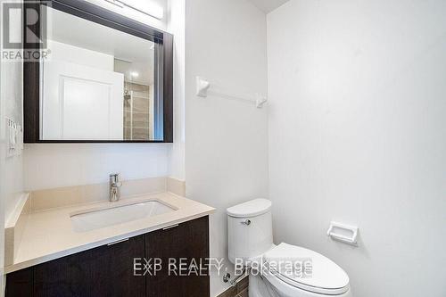 1707 - 4675 Metcalfe Avenue, Mississauga, ON - Indoor Photo Showing Bathroom