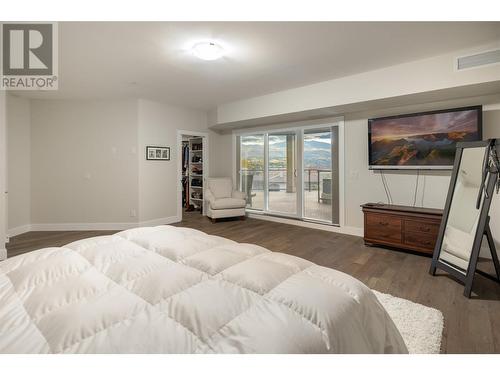 3865 Truswell Road Unit# 412, Kelowna, BC - Indoor Photo Showing Bedroom