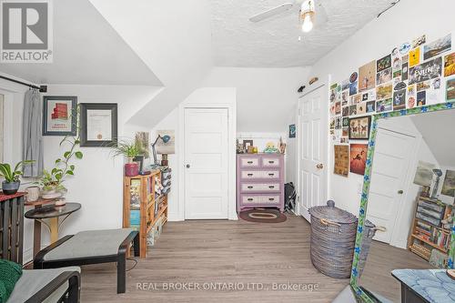 117 Fairleigh Avenue S, Hamilton, ON - Indoor Photo Showing Other Room