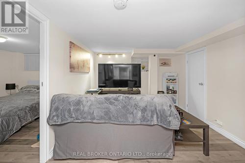 117 Fairleigh Avenue S, Hamilton, ON - Indoor Photo Showing Bedroom