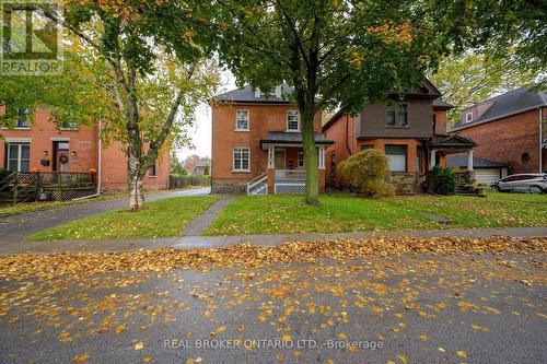 117 Fairleigh Avenue S, Hamilton, ON - Outdoor With Facade