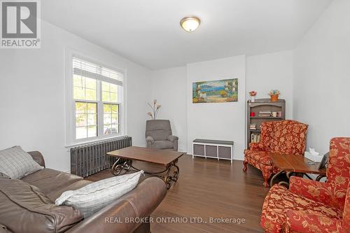 117 Fairleigh Avenue S, Hamilton, ON - Indoor