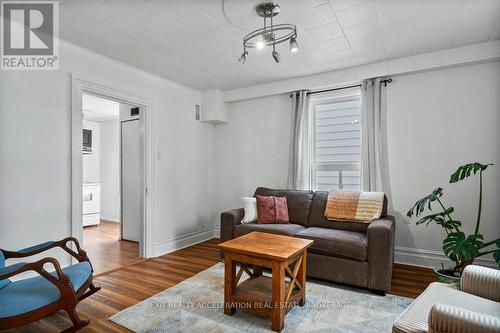 448 Thomas Street, Deseronto, ON - Indoor Photo Showing Living Room