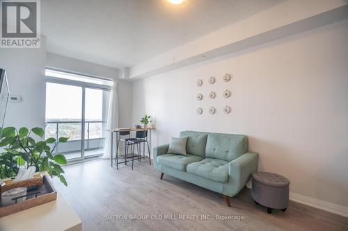 1207 - 9560 Markham Road, Markham, ON - Indoor Photo Showing Living Room