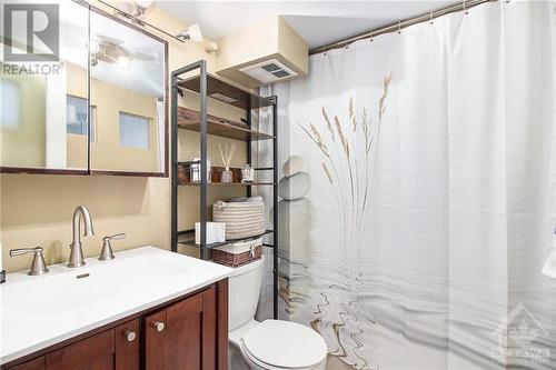 589 Rideau Street Unit#206, Ottawa, ON - Indoor Photo Showing Bathroom