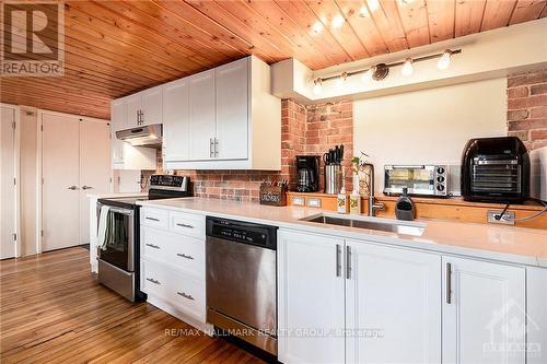 206 - 589 Rideau Street, Ottawa, ON - Indoor Photo Showing Kitchen