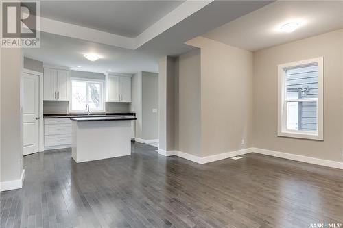 1336 B Avenue N, Saskatoon, SK - Indoor Photo Showing Kitchen