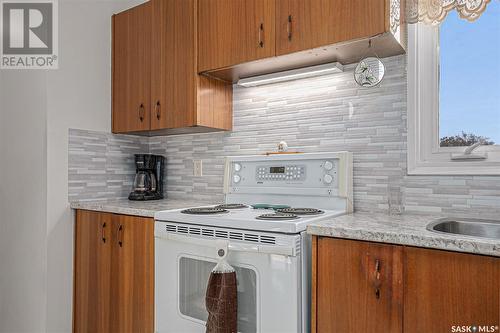 3709 Centennial Drive, Saskatoon, SK - Indoor Photo Showing Kitchen