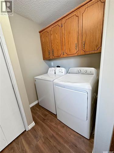 439 Cowan Drive, Swift Current, SK - Indoor Photo Showing Laundry Room