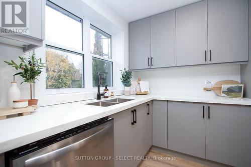 541 Monteith Avenue, Oshawa (Lakeview), ON - Indoor Photo Showing Kitchen With Double Sink