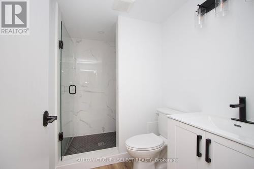 541 Monteith Avenue, Oshawa (Lakeview), ON - Indoor Photo Showing Bathroom