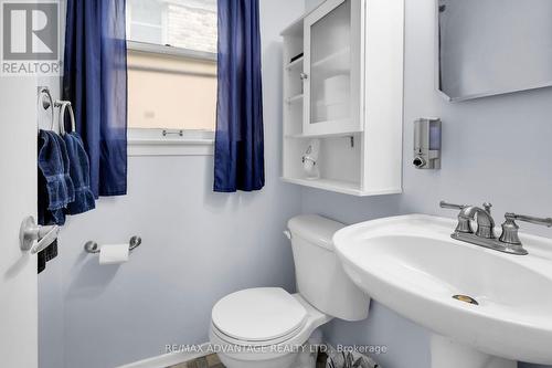 253 Homestead Crescent, London, ON - Indoor Photo Showing Bathroom