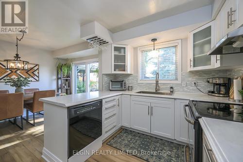 7 Francis Street N, St. Thomas, ON - Indoor Photo Showing Kitchen