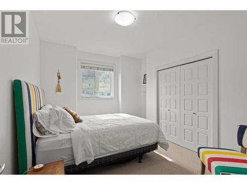 1585 Tower Ranch Boulevard, Kelowna, BC - Indoor Photo Showing Bedroom