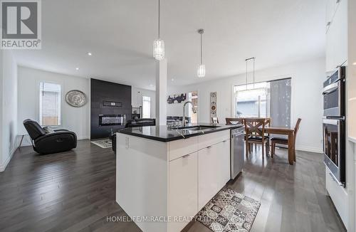 3319 Regiment Road, London, ON - Indoor Photo Showing Kitchen With Upgraded Kitchen