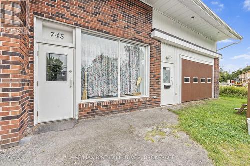 745 King Street W, Gananoque, ON 